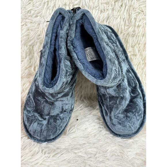 UGG 1142070k Classic Mini II Velvet Boot Girls Blue Size 3 Winter Comfy - Picture 1 of 8